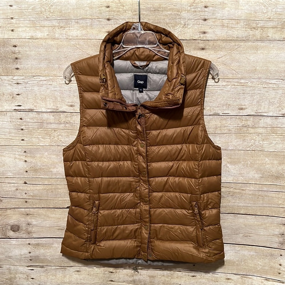 GAP Lightweight Down Puffer Vest Sz M